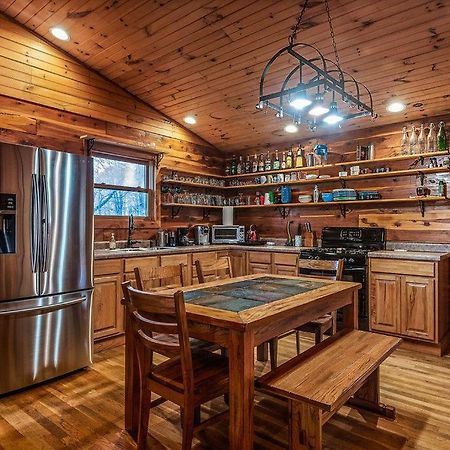 Fly Away Cabin- Modern, Serene, And Convenient Compton المظهر الخارجي الصورة