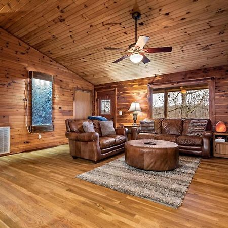 Fly Away Cabin- Modern, Serene, And Convenient Compton المظهر الخارجي الصورة